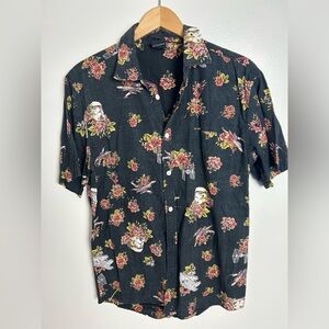 💥 Men’s Star Wars Short Sleeve Button Down size M/L